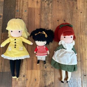 Vintage Joan Walsh / Pocket Dolls
